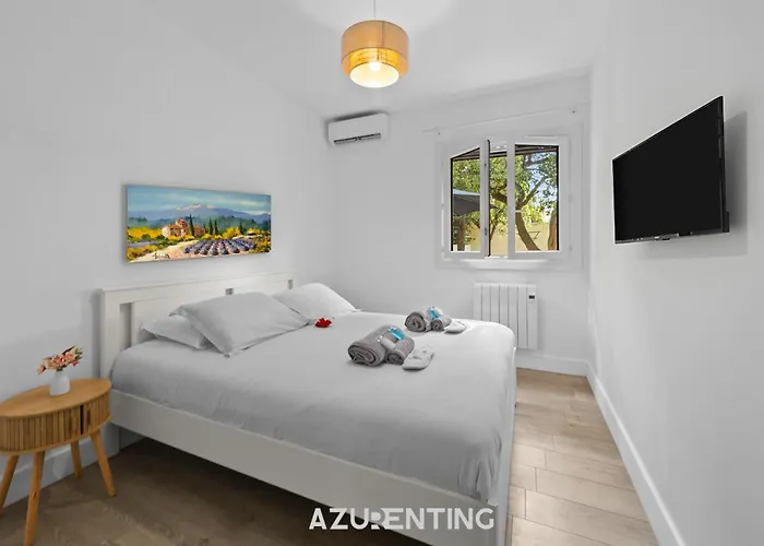 Azurenting - La Petite Pinede, Cocon Avec Vue Sur Les Pins