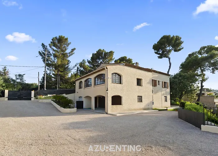 Azurenting - La Petite Pinede, Cocon Avec Vue Sur Les Pins